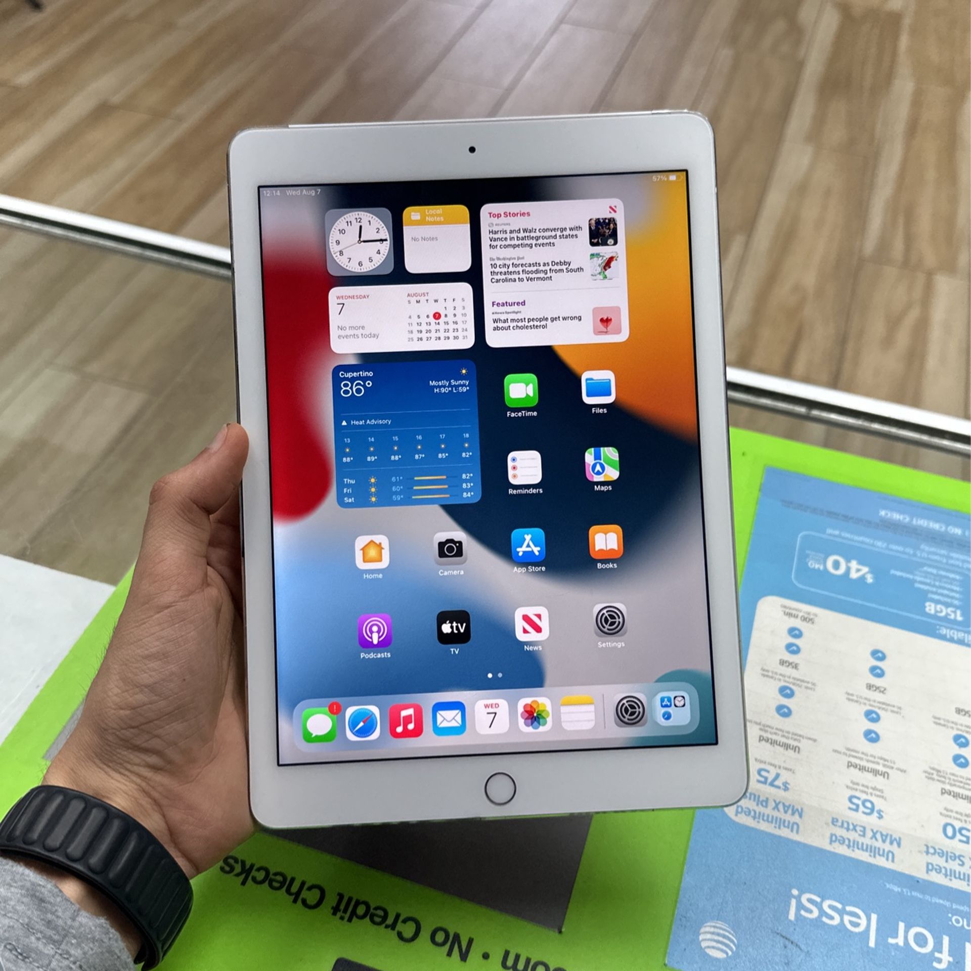 iPad Air 2 64GB WiFi + Cellular (Unlocked)