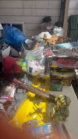 Mixed Lot of Die-Cast Toy Cars, planes and Collectibles