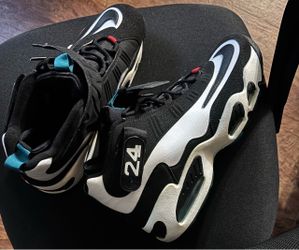 Ken Griffeys size 12 men’s