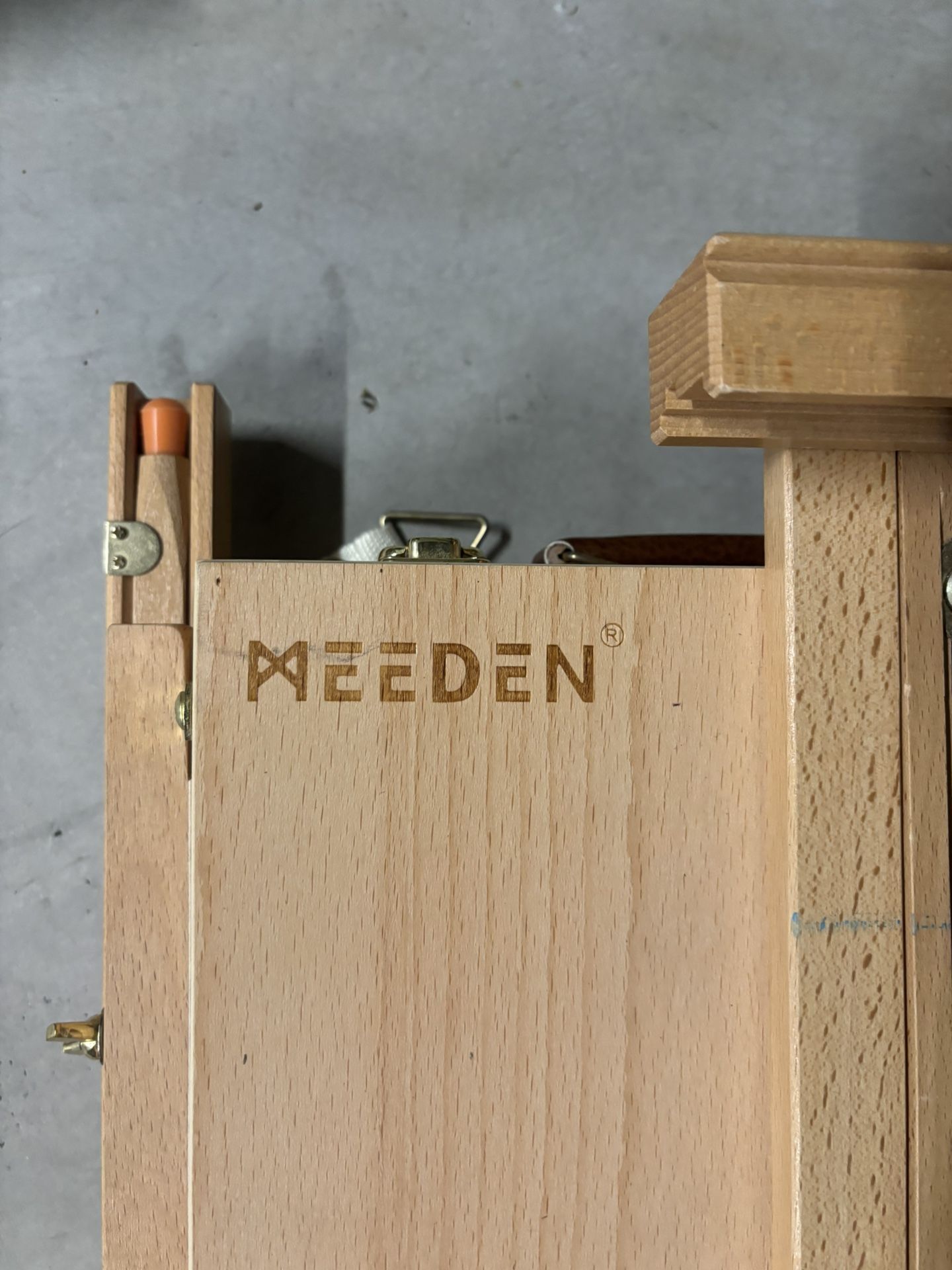 Easel - Folding Meeden