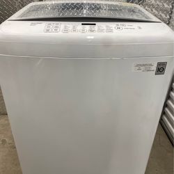 LG WASHER OVERSIZED NEAR NEW