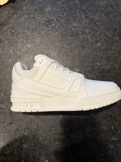 Louis Vuitton women’s sneaker size 7