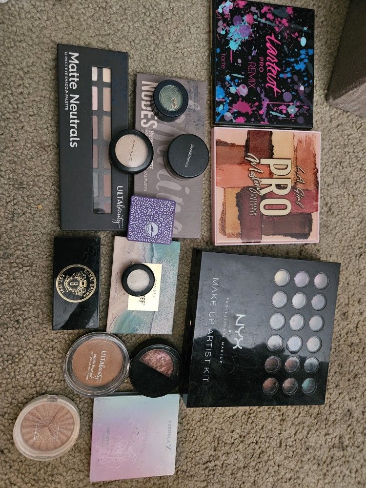 Make Up Pallets