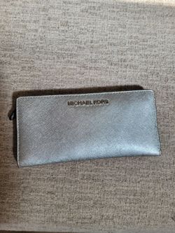 New Michael Kors Wallet