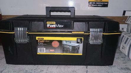 Stanley FATMAX 28" Heavy-Duty Tool Box – Water Resistant