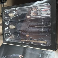 Michael meyers figurine
