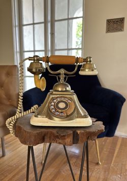 Antique Phone 