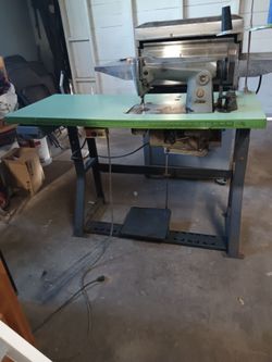 Makina de bordado de una aguja 100