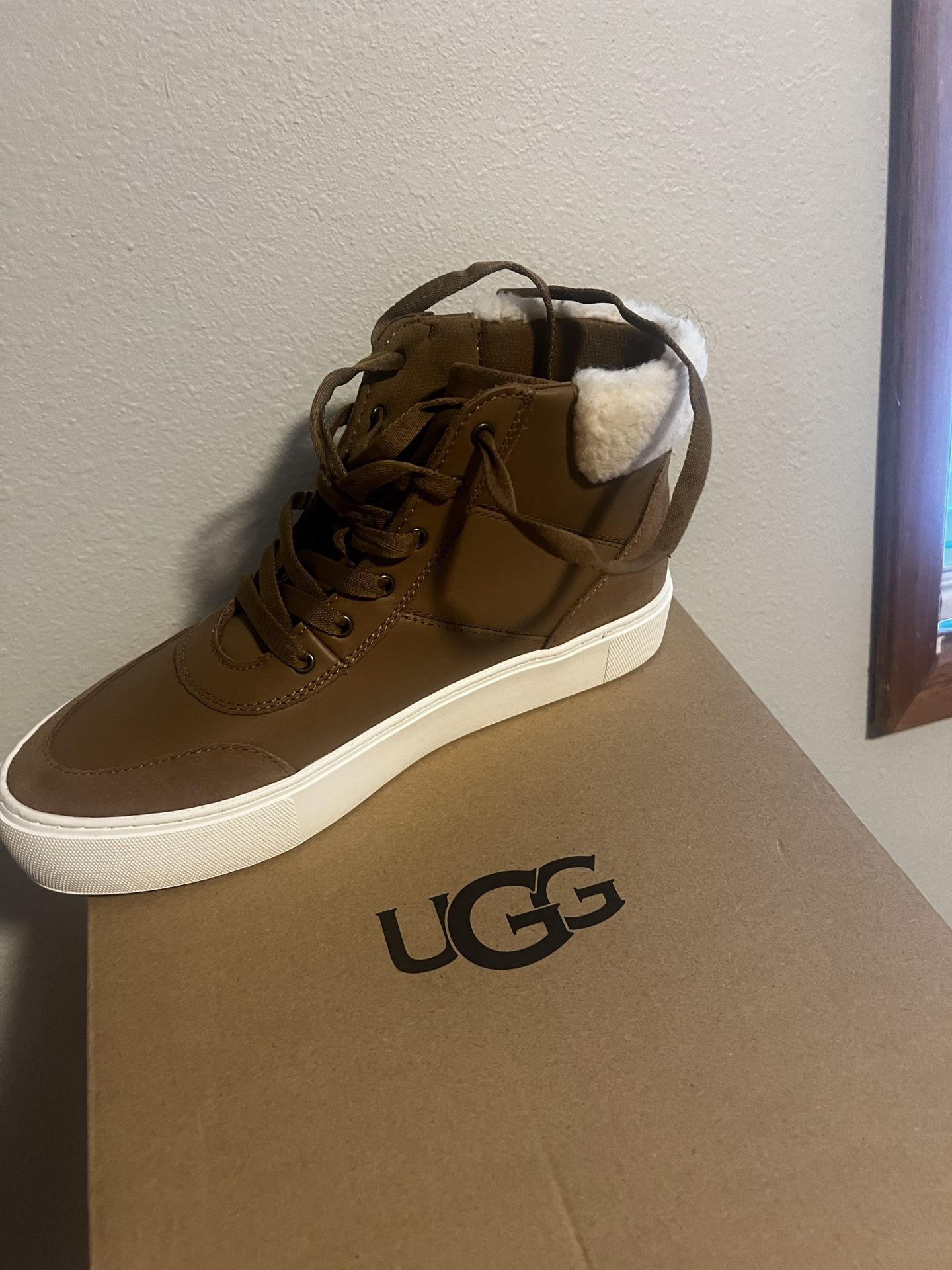 Ugg