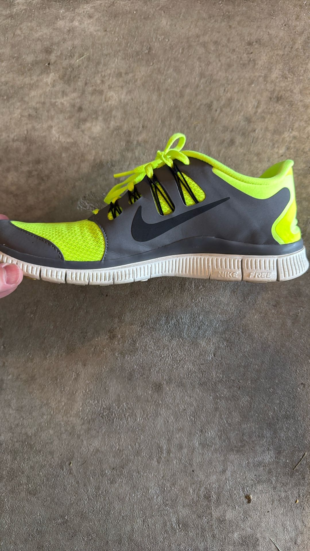 Men’s 10.5 Nike Free 5.0 Running Shoes (Lightly Used)