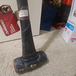 Huskey 8 Pound Sledge Hammer Light Use