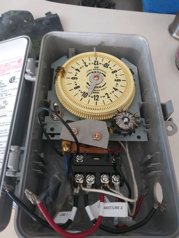 Sprinkler timer 220 volts for Sale in Miami Gardens, FL - OfferUp