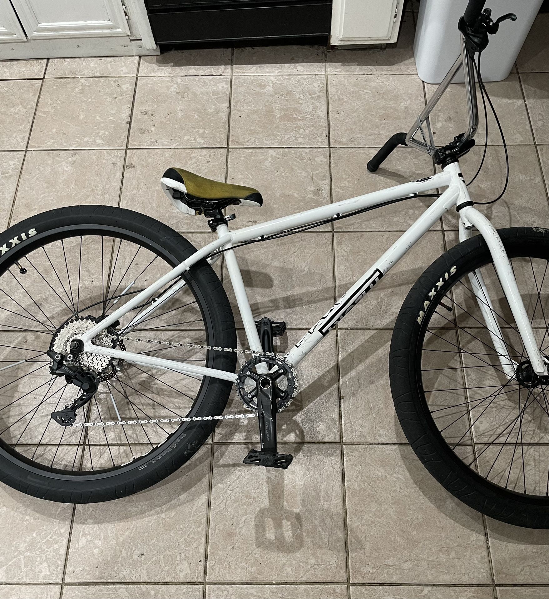 Mafia Bomma 29 frame trades only