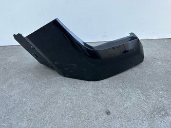 2022 GMC truck front bumper right side