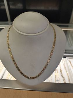 14k solid gold Gucci try color necklace 20.1 grams 24 Long layaway available 10% Dwon if you interested please make sure you ask for Maribel thank you