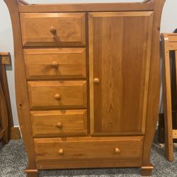 Brown 5-drawer Dresser Cabinet
