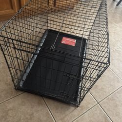 Dog crate- medium size 