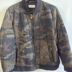 Calvin Klein Camo Quilted Bomber Jacket – Size 2XL