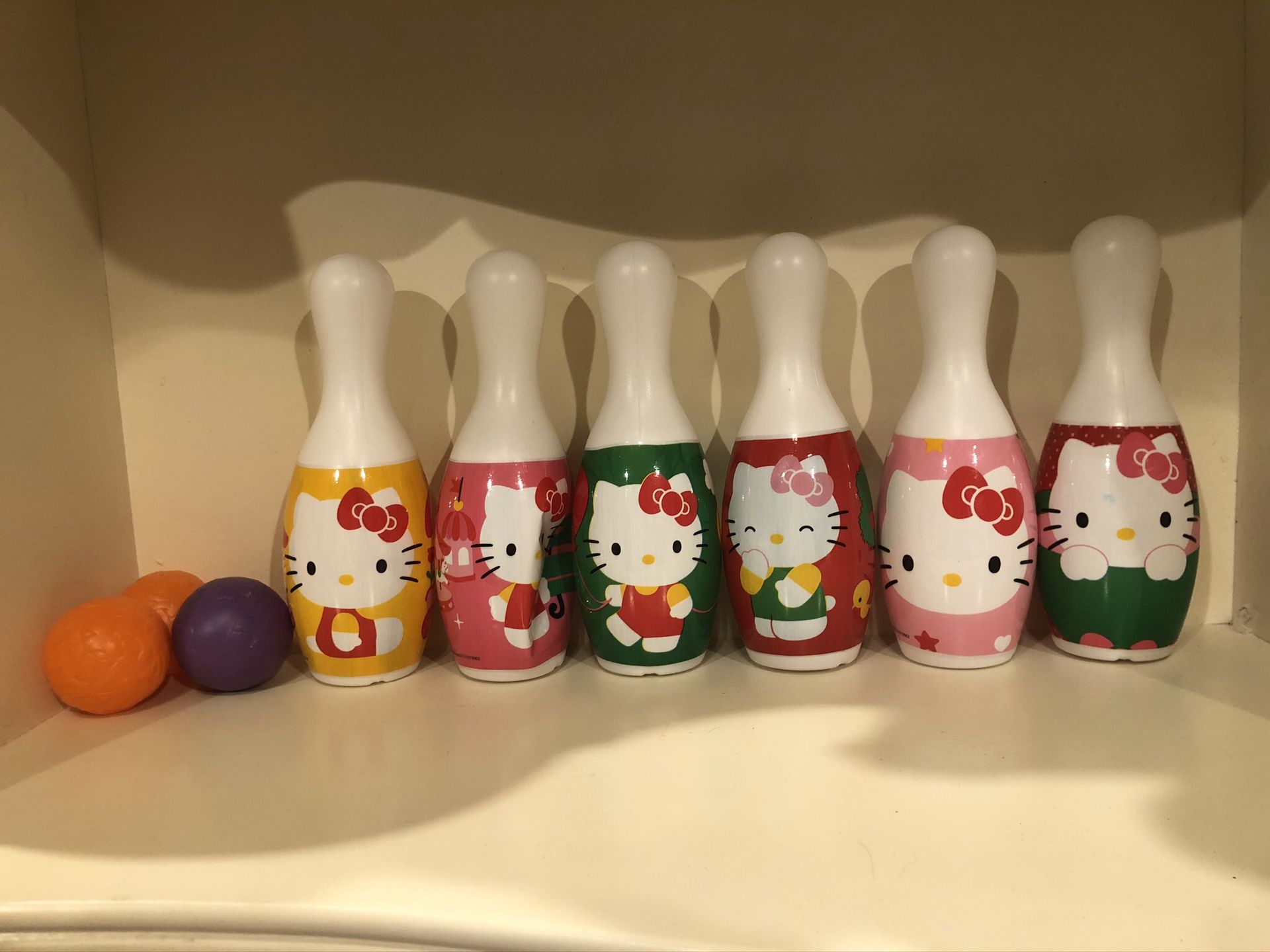 Hello Kitty Sanrio Bowling pins and balls - toy for kids! Free gift included!