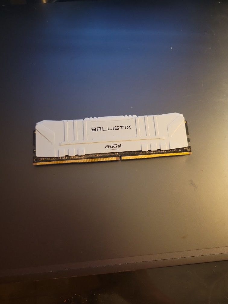 Crucial Ballistix 8GB DDR4-3200 Memory Card