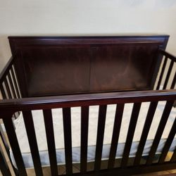 4 In 1 Baby Crib With Matress