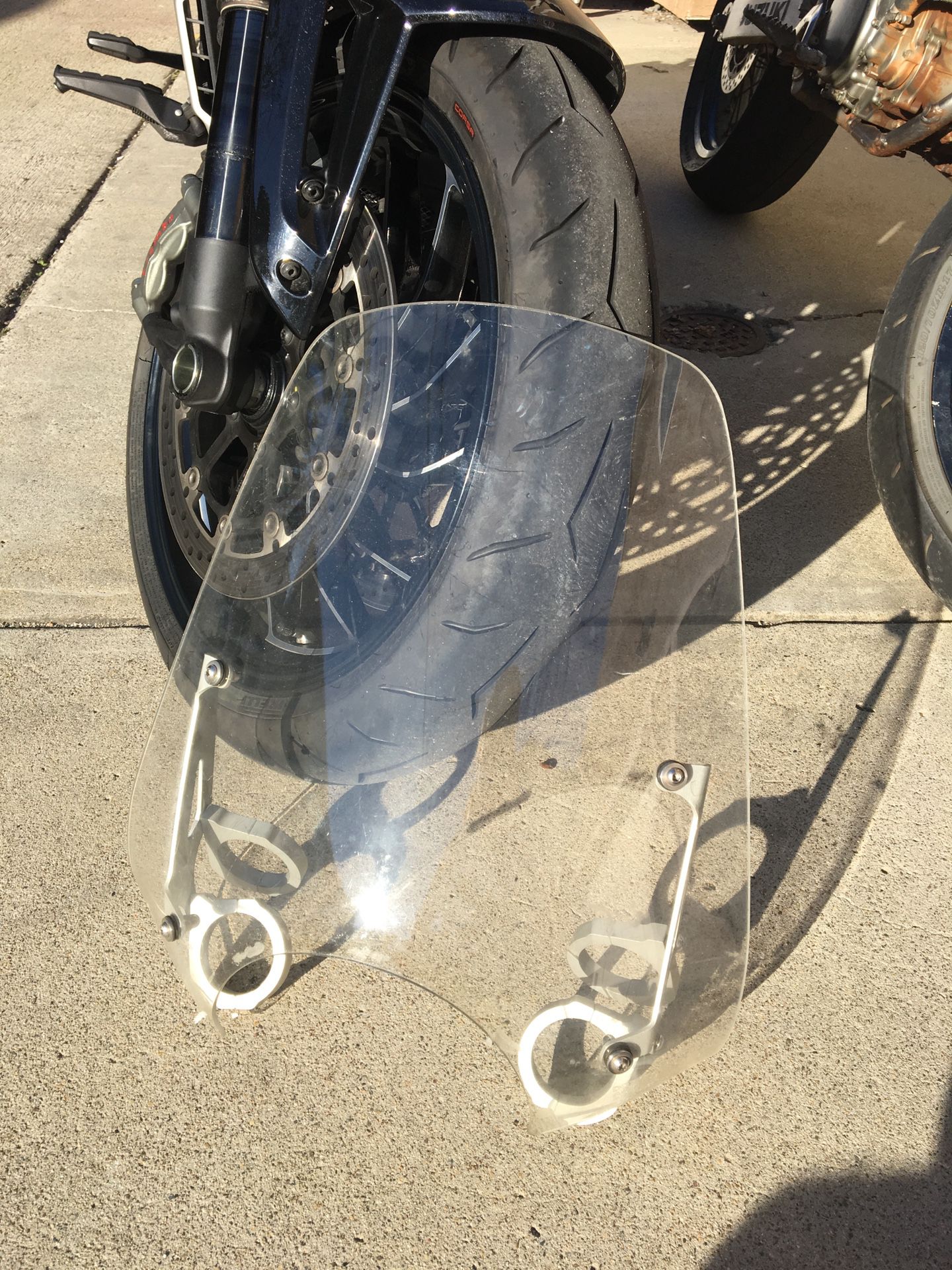 Suzuki Boulevard motorcycle windshield