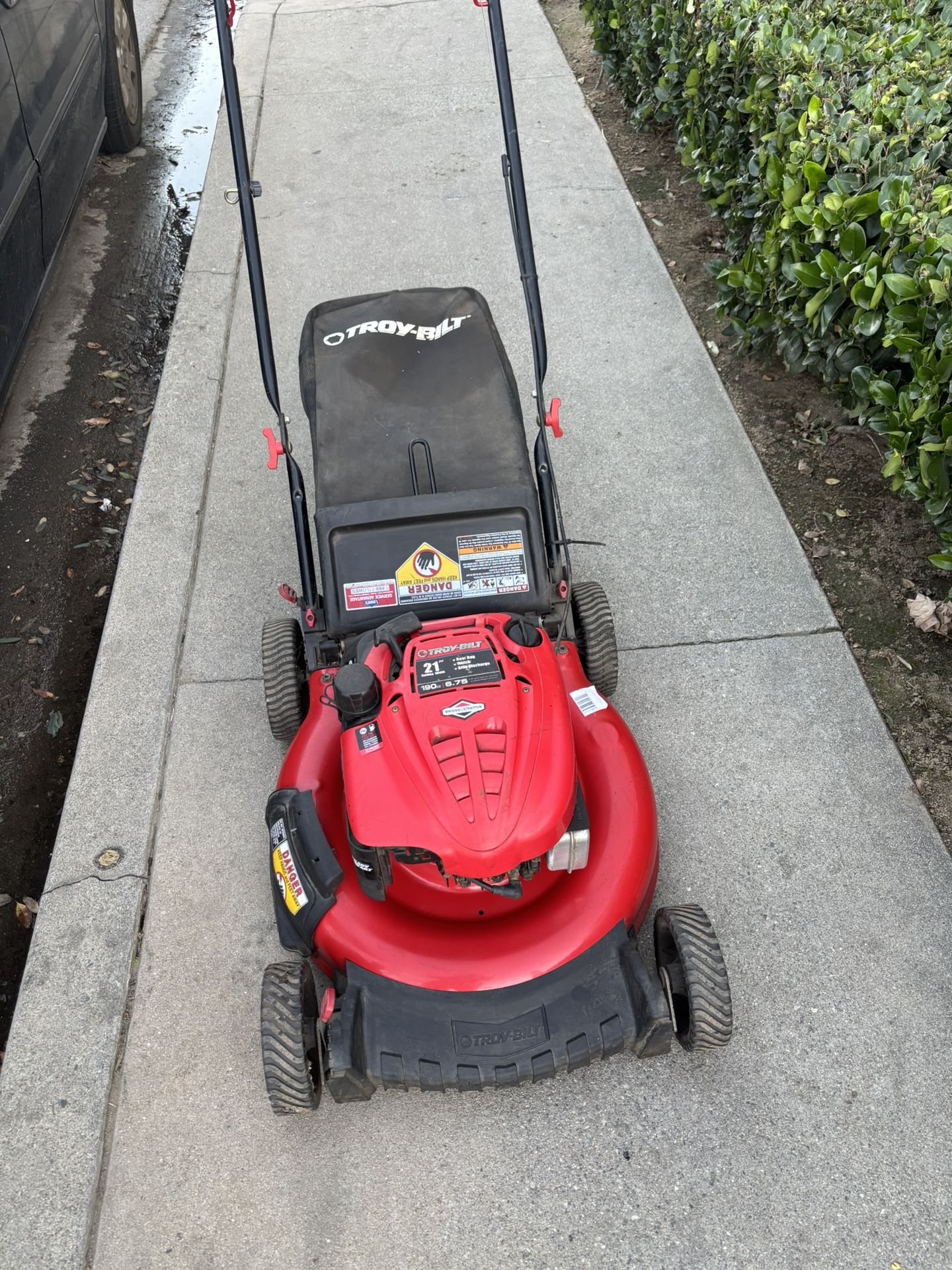 Troy Bilt Push Mower Perfectly Working Condition Tested Before Buy It. 6.75hp. 190cc. 140$$$$ Firm Price