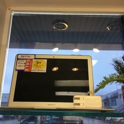 APPLE LAPTOP MODEL #A1466 YEAR 2017
