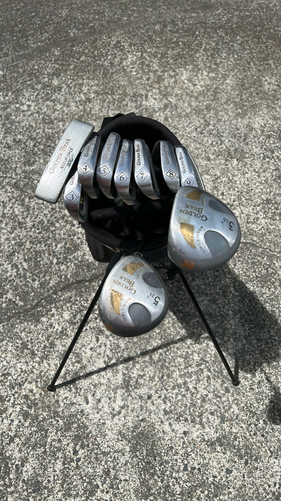 Golden Bear Golf Club Set and Bag
