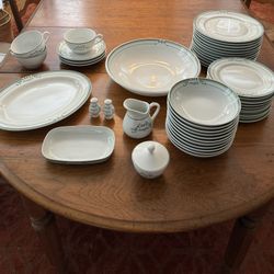 China: Cafe Paris Green 