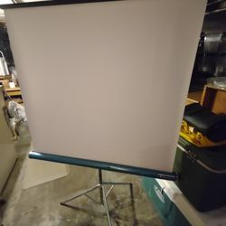 Projection Screen 