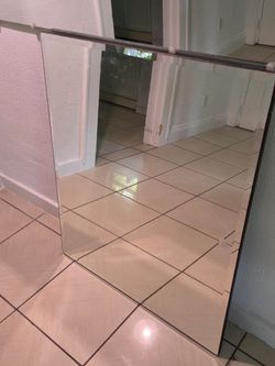 Divorced need help 4 sale Mirror  33.5 x 39.5