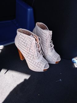 Size 5 Qupids Womens Shoes