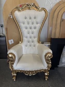Throne Chair 