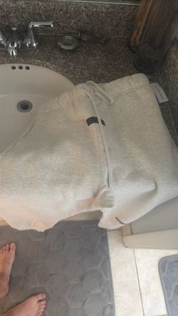 Essential light oak medium sweats