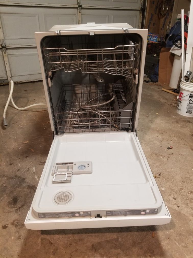 Maytag dishwasher