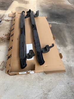 Used Westin pro traxx black steel oval nerf bars for 2010-2024 Toyotas - new retail $375