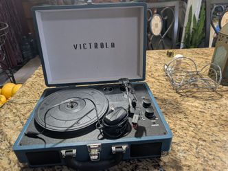Viotrola record player Bluetooth brand new