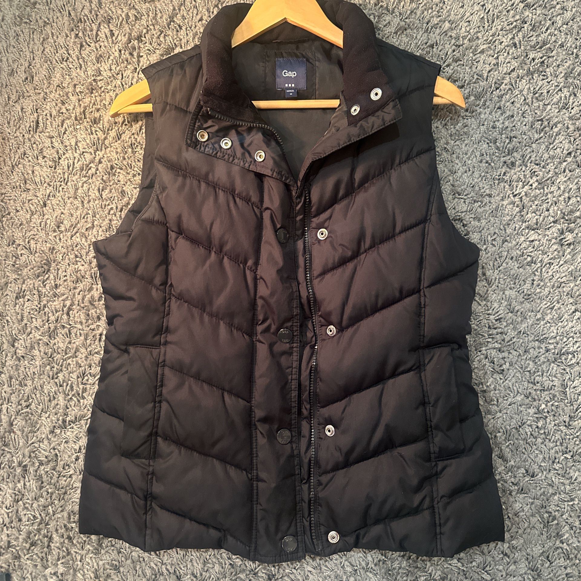 Women's Medium Gap Warmest Vest True Black Puffer