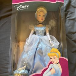Disney Princess Cinderella Porcelain Doll Brand New Sealed (Pick Up Only)