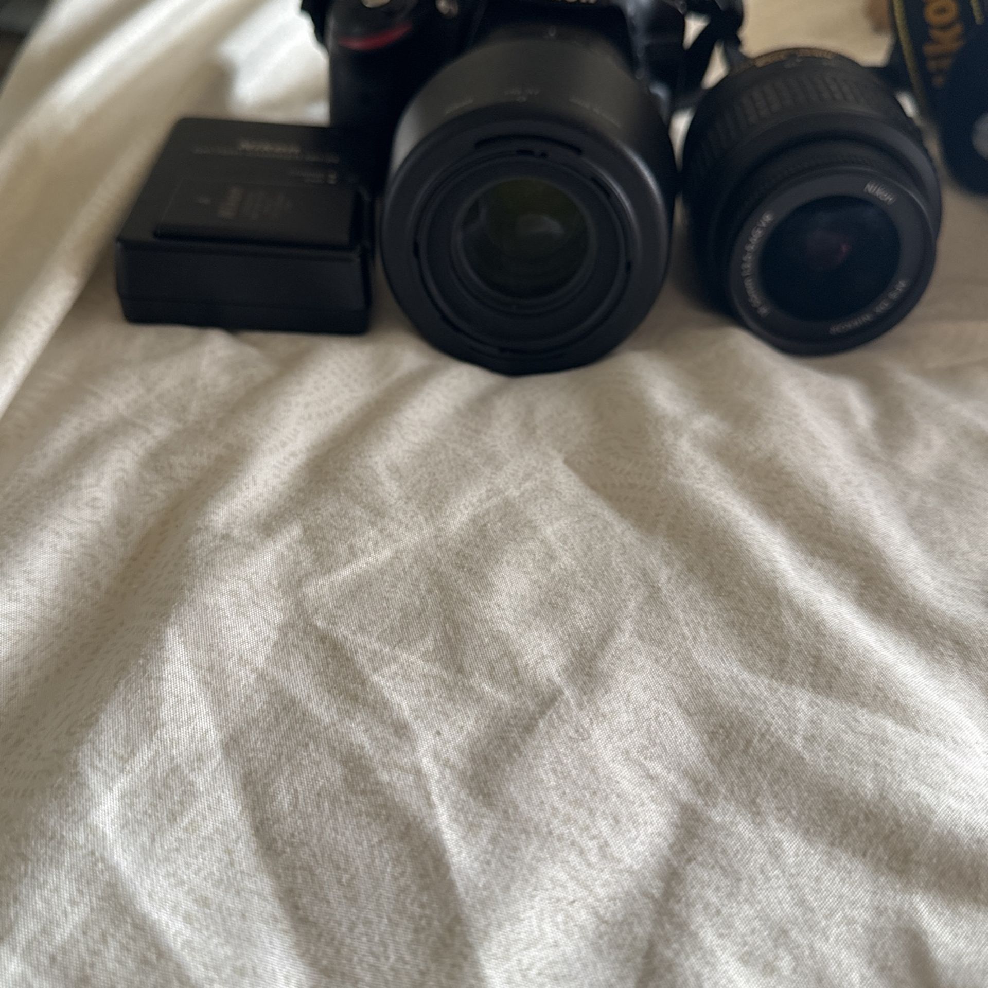 NIKON D3200 CAMERA 