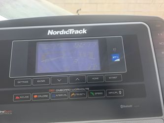 NordicTrack Elite 700 Treadmill