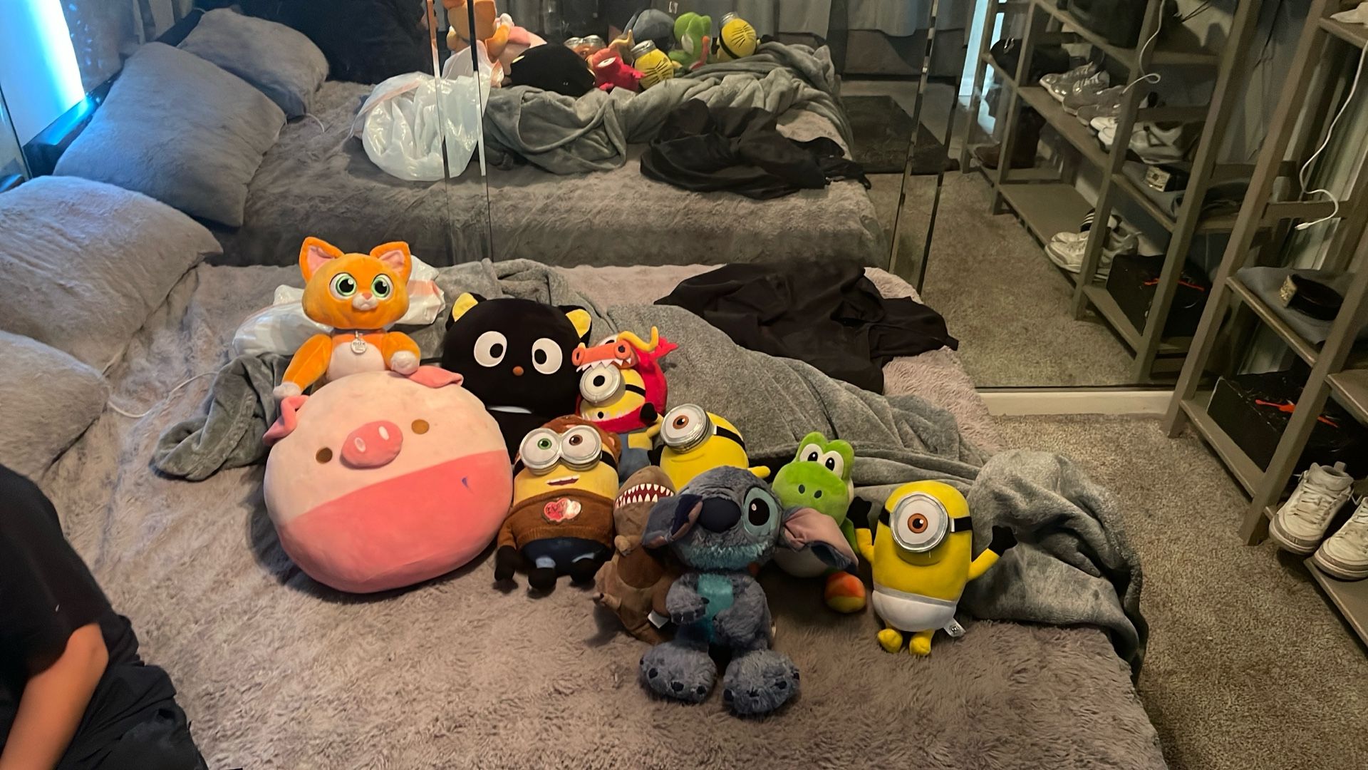 universal round 1 prizes and disneyland