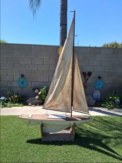 Vintage 1960's Original Collectible POND YACHT SAILBOAT. Approx. 4ft long, and 5ft tall..NICE!....asking 140.00