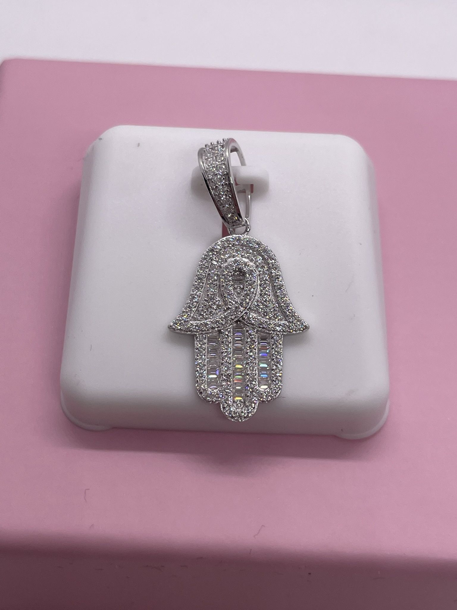 Hamsa Pendant W/ Italian Boxchain - 925 & Moissanite Diamonds