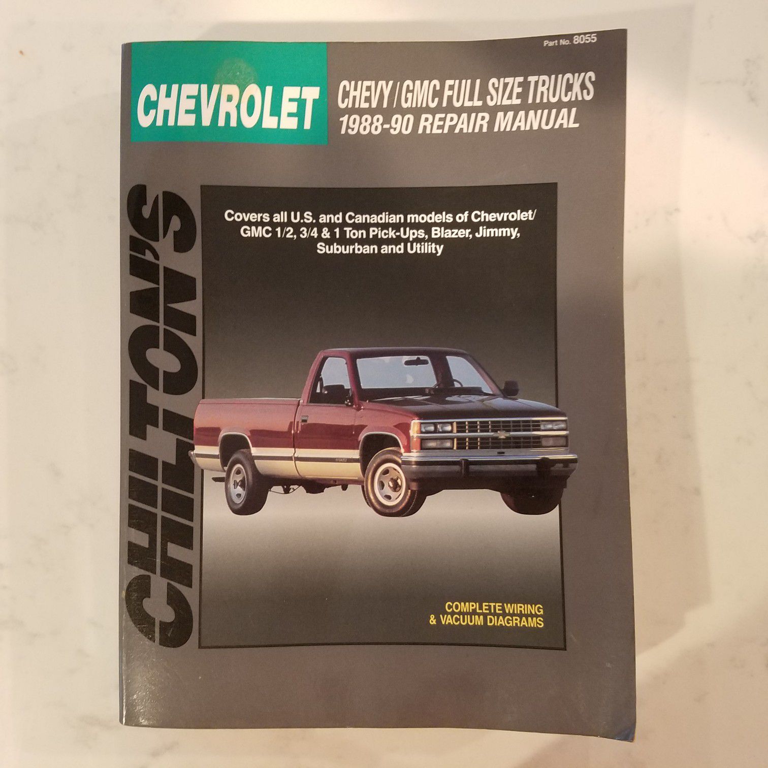 Chilton's General Motors 8055 Chevy and GMC Full size Trucks 1988-90 Repair Manual