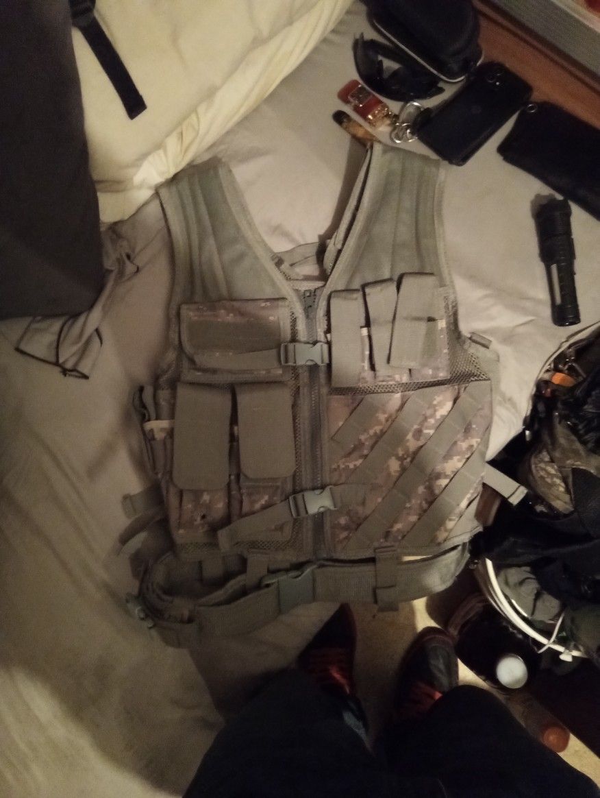 Tactical Vest Brand New