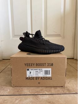 Adidas Yeezy Boost 350v2 Black