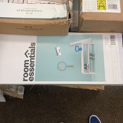 Room Essential - Horizontal Shelf 