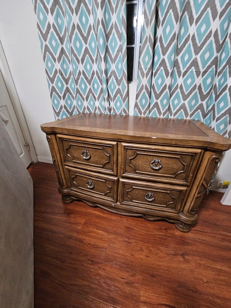 Bedroom set Queen